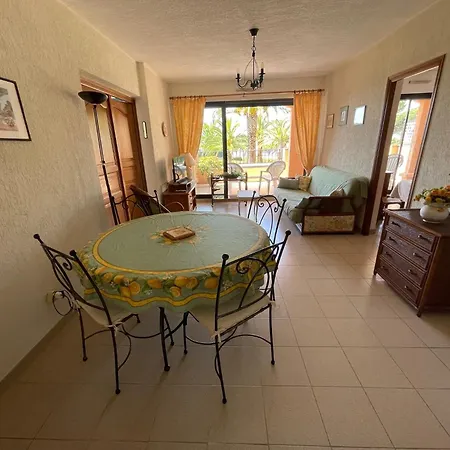 Vue Et Piscine Appartamento